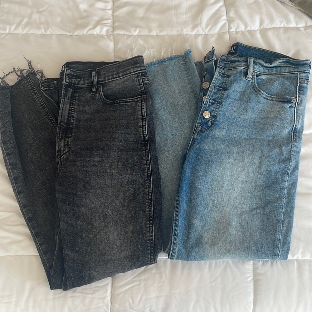 SET OF 2 gap jeans